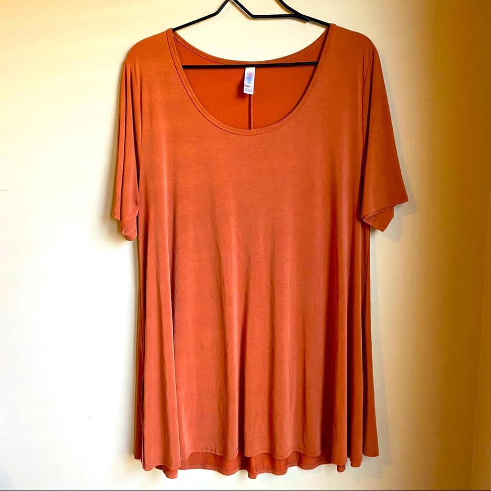 LuLaRoe top